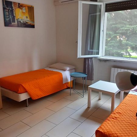 Apartamento Vicino Policlinico San Donato Apartment Сан Донато Миланезе Екстериор снимка