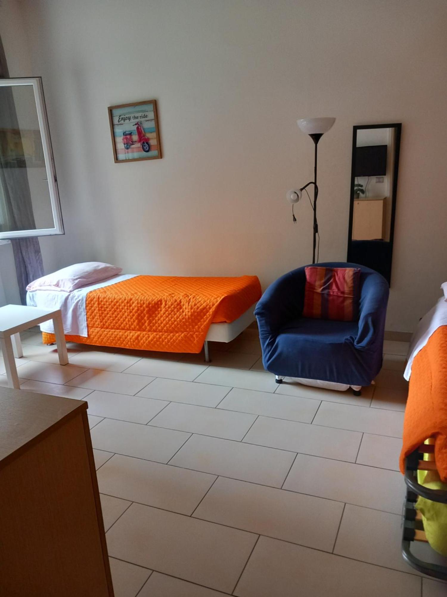 Apartamento Vicino Policlinico San Donato Сан Донато Миланезе Екстериор снимка